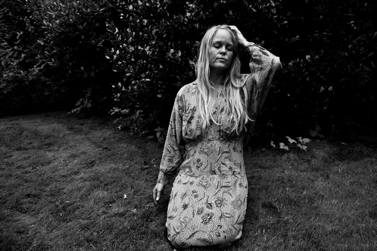 Jomi Massage debuterer som forfatter med en bog om livet på landet</br>At flytte på landet var en drøm, der krævede mod. Ligesom det at skrive en bog</br>Foto: PR-foto