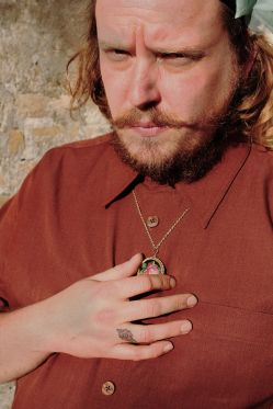 Vild og utæmmet - M. Rexen laver musik der spejler både ham selv og hans nabolag</br>Michael tager den indsigt, han har fået og putter det ind i min musik - Det er det største, jeg kan gøre i mit liv.</br>Foto: David Granskog / www.davidgranskog.com