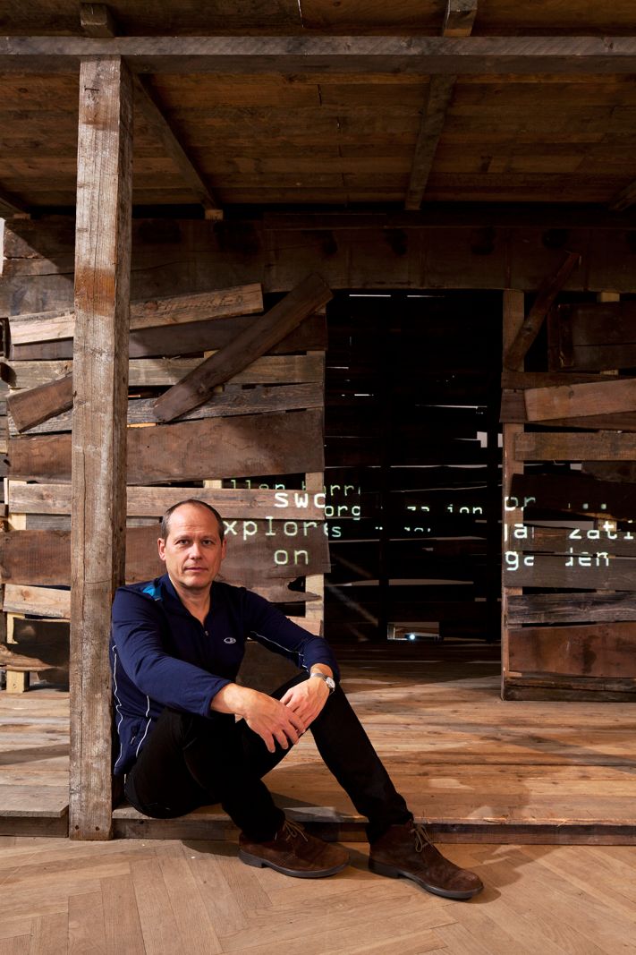 Joachim Koesters nye udstilling på SMK går på opdagelse i historien og sindets udkant</br>Joachim Koester.</br>Foto: Anders Sune Berg