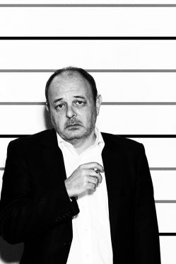 Det absurde teaters kronjuvel er tilbage i København</br>Steen Stig Lommer</br>Foto: PR-foto / Teatret ved Sorte Hest - Robin Skjoldborg