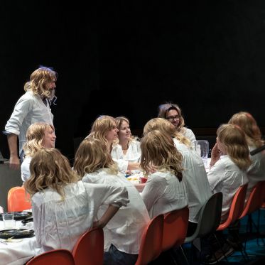 Du hedder Anne og lider af empatitræthed - Teater Republique kan hjælpe dig</br>Anne og empatikrisen spiller på Reaktor på Republique d. 21. januar, 25. februar, 18. marts og 6. maj.</br>Foto: PR-foto / Østerbro Teater