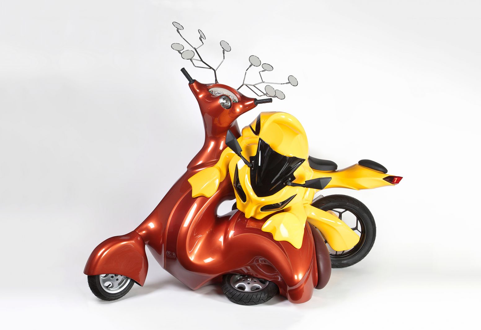 Dyr, mennesker og maskiner smelter sammen i  Patricia Piccininis kærlige univers</br>Patricia Piccinini, The Struggle, 2017.</br>Foto: PR-foto/ Arken - Courtesy Patricia Piccinini