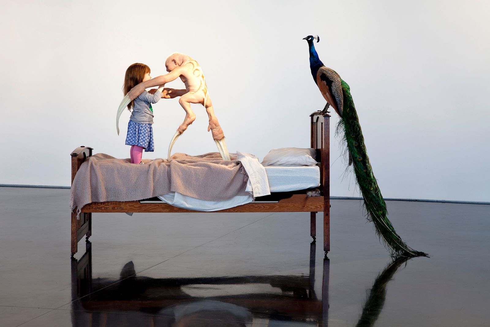Dyr, mennesker og maskiner smelter sammen i  Patricia Piccininis kærlige univers</br>Patricia Piccinini, The Welcome Guest, 2011. </br>Foto: PR-foto/ Arken - Courtesy Patricia Piccinini