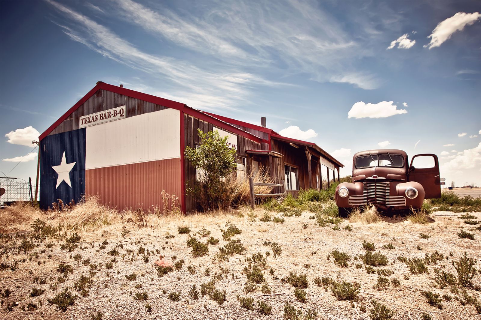 Mathilde Walter Clark deler sin familie med hele verden</br>Forladt restaurant på route 66 i Texas</br>Foto: Andrew Bayda
