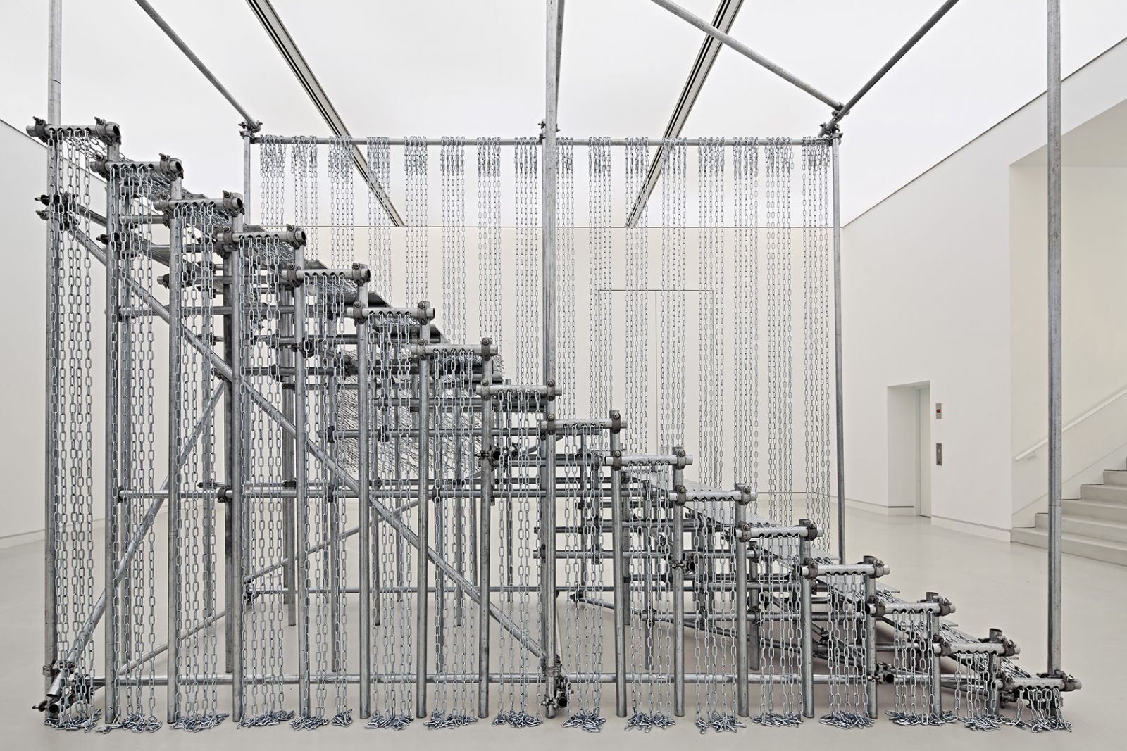 Brexit spøger på Kunsthal Charlottenborgs nye udstilling</br>Monica Bonvicini, SCALE OF THINGS (to come), 2010 © Monica Bonvicini and VG-Bild Kunst</br>Foto: Photo by Norbert Miguletz. Courtesy the artist and König Galerie