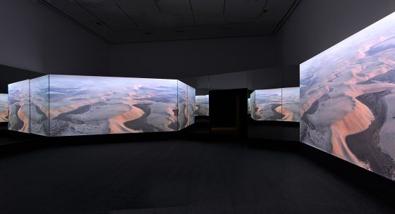 Katastrofe eller en drømmefremtid - det er spørgsmålet på Aros</br>New Era af Doug Aitken. </br>Foto: Courtesy of the Artist, 303 Gallery, New York