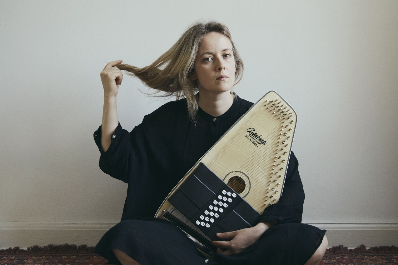 Man kan godt være stærk,  selvom man er sårbar</br>Penny Police</br>Foto: Dennis Morton