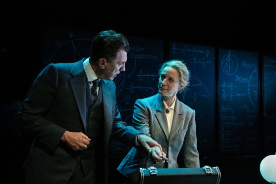 Iben Hjejle som Danmarks oversete videnskabspioner</br></br>Foto: Foto: PR-foto / Folketeatret - Thomas Petri