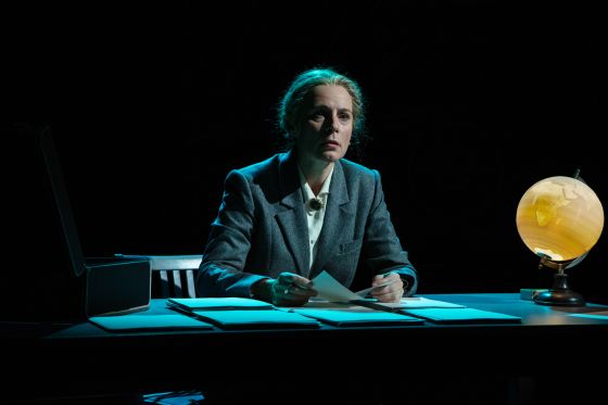 Iben Hjejle som Danmarks oversete videnskabspioner</br></br>Foto: Foto: PR-foto / Folketeatret - Thomas Petri