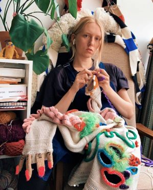 Et mundbind til din hjemmestrikkede garderobe</br>Ýrúrarí er tekstildesigner og kunstner.</br>Foto: Ýr Jóhannsdóttir