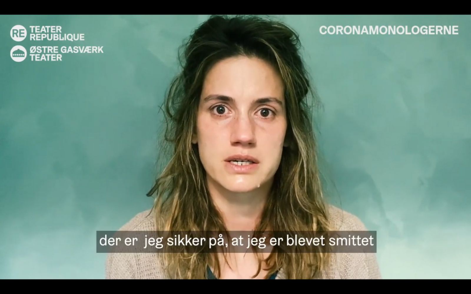 Nyt coronateater vil spejle samtiden og gøre den håndgribelig</br>Danica Curcic fremfører Anna Bros tekst i Coronamonologerne.</br>Foto: Danica Curcic