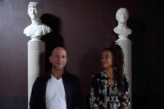 Ansigt til ansigt med den store Thorvaldsen</br>Nikolaj Recke og Jeanette Ehlers er to af de kunstnere som bidrager til den nye udstilling på Thorvaldsens Museum. Datoen for åbningen er stadig uvis.</br>Foto: PR-foto / Thorvaldsens Museum - Rine Rodin