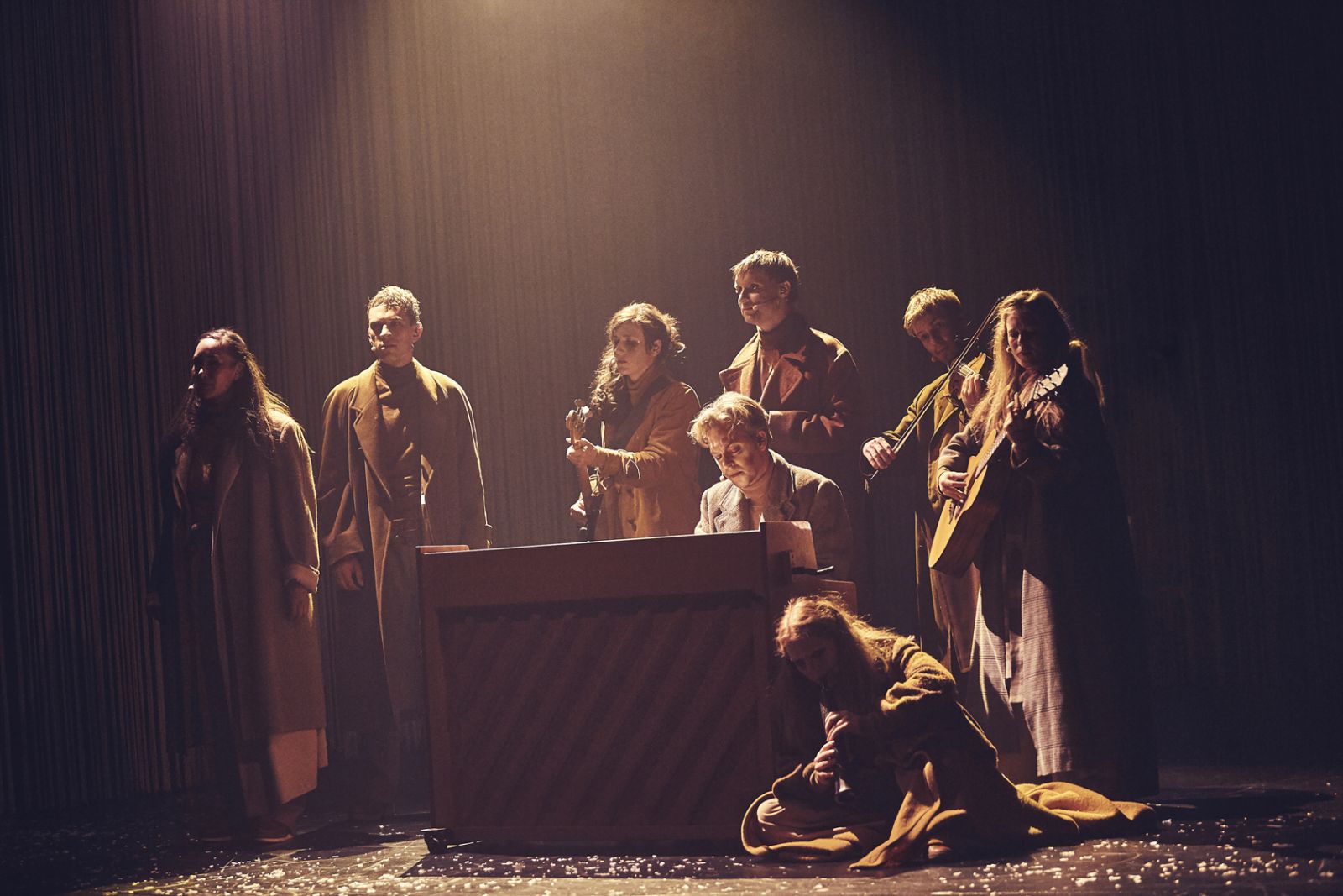 Stor hyldestforestilling til C.V. Jørgensen på Aarhus Teater</br></br>Foto: PR-foto / Aarhus Teater - Emilia Therese