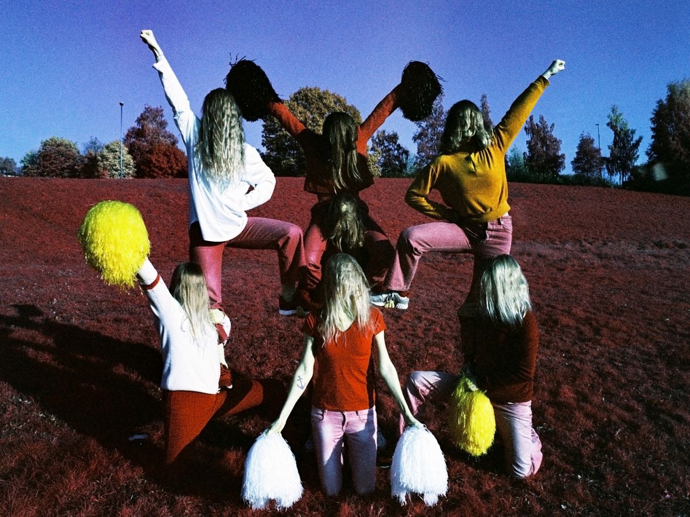 Dansehallerne og Betty Nansen i nyt samarbjede</br>Da Kristin Ryg Helgebostad var teenager, var hun cheerleader i den lokale ishockeyklub. Med CHEERS hylder den uforudsigelige kraft og energi, der opstår, når vi sammen hepper. Kan opleves den 2. og 3. oktober.</br>Foto: PR-foto / Betty Nansen og Dansehallerne - Simen Dieserud Thornquist