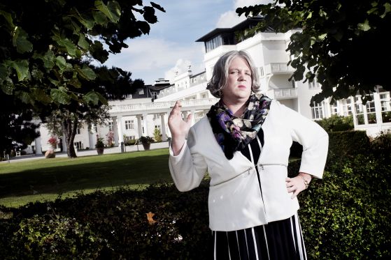 Fra Kirsten Birgit til anti-nazismens bladtegnere</br>Figuren Seniorkorrespondent Kirsten Birgit Schiøtz Kretz Hørsholm blev landskendt med  Den Korte Radioavis på Radio 24syv.</br>Foto: PR-foto / Storm P. Museet – Linda Kastrup, Ritzau/Scanpix