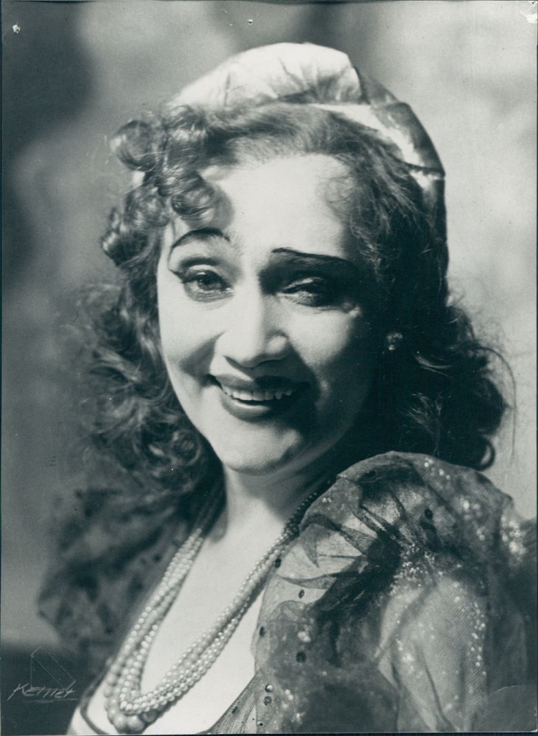 Fra Kirsten Birgit til anti-nazismens bladtegnere</br>Liva Weel i revykomedien Dyveke, Teatret Riddersalen, maj 1940. Fotograf ukendt</br>Foto: PR-foto / Storm P. Museet