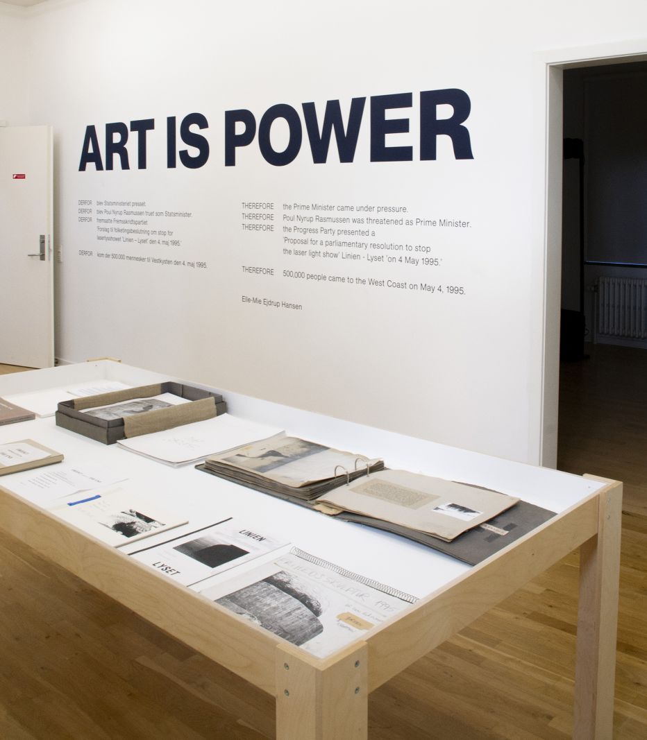 Fredsskulpturen der skabte røre i andedammen</br>ART IS POWER, 2020. Elle-Mie Ejdrup Hansen, STILL (for) PEACE, 2020, Viborg Kunsthal.</br>Foto: Camilla Davidsen