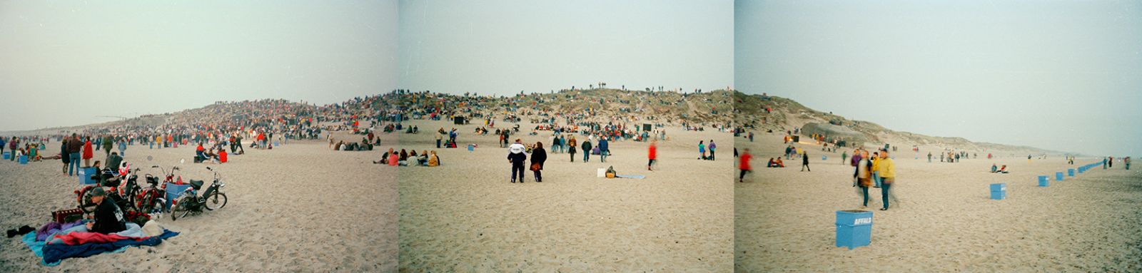 Fredsskulpturen der skabte røre i andedammen</br>Linien - Lyset, 1995. På stranden.</br>Foto: Elle-Mie Ejdrup Hansen