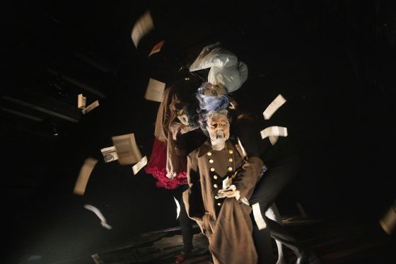 Kafka er utrolig oplagt som dukketeater - det er goth, næsten fantasy</br></br>Foto: PR-foto / Bådteatret - Miklos Szabo