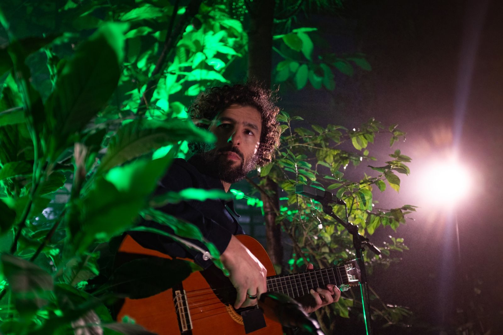 José González hylder sin multikulturelle baggrund med nyt album</br>José Gonzáles</br>Foto: Hannele Fernstrom