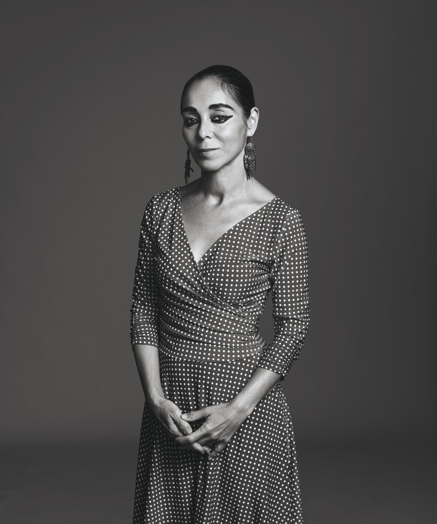 Efter mange år i eksil besøgte Shirin Neshat sit hjemland Iran. Oplevelsen blev et startskud til  hendes kunstneriske karriere</br>Portræt: Shirin Neshat</br>Foto: Rodolfo Martinez