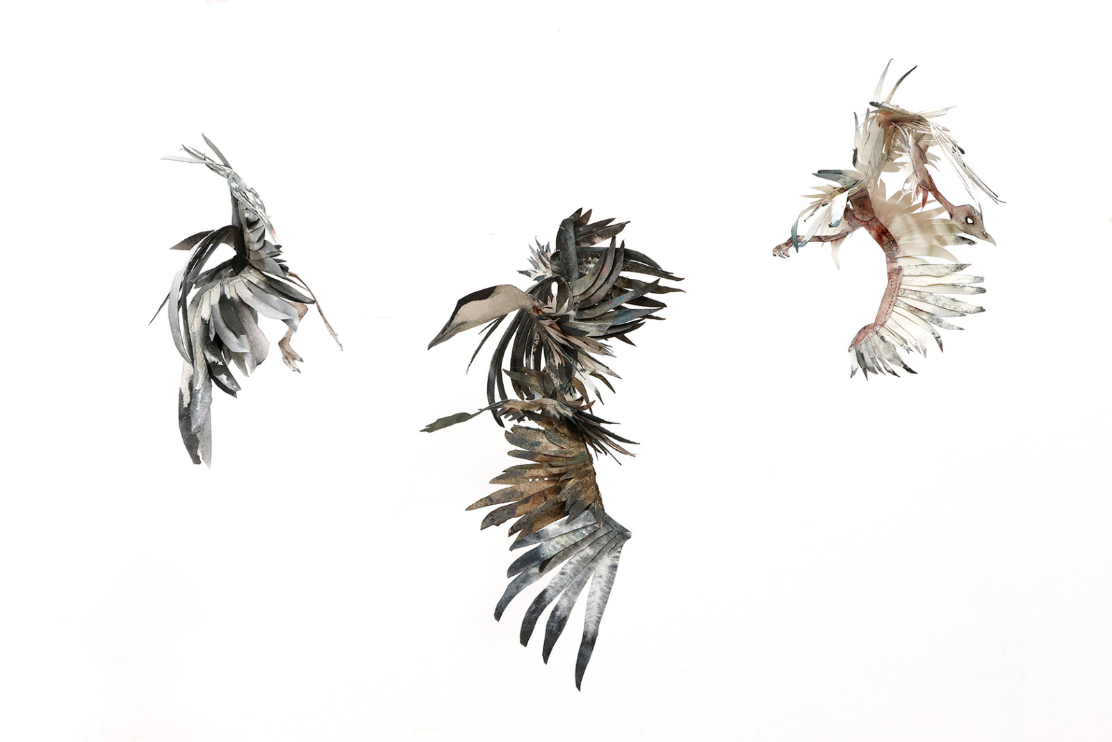 Fuglene er i fokus ved efterårets særudstilling på Johannes Larsen Museet</br>Luise Faurholt - Fugl falder 1-3</br>Foto: Ole Friis