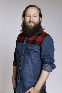 Ikke for børn og bange sjæle</br>Forfatter og illustrator John Kenn Mortensen ser flink og rar og ikke særlig uhyggelig ud.</br>Foto: PR-billede / Forlaget Carlsen