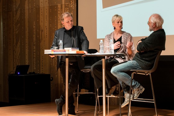Nordisk og nordjysk fortællekunst</br>Einar Mar Guðmundsson og Allan Olsen. Moderator Jannie Schjødt Kold.</br>Foto: PR-foto / Authors in Aarhus