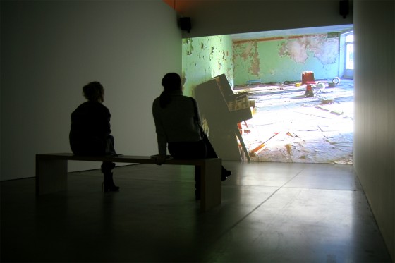 Lyt til det her, det er en mur i Palæstina</br>Aion er et værk, der skildre fire forladte rum i den radioaktive zone omkring det tidligere atomkraftværk Tjernobyl i Ukraine.</br>Foto: Marie Nyeng