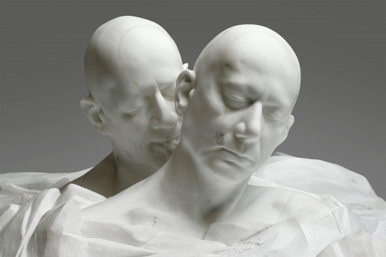 Antikke dødssynder på moderne kunstmuseer</br>På Randers Kunstmuseum har Christian Lemmerz' morbide marmorskulpturer indtaget salene side om side med den enorme serie tegninger Dante's Dream.</br>Foto: Anders Sune Berg