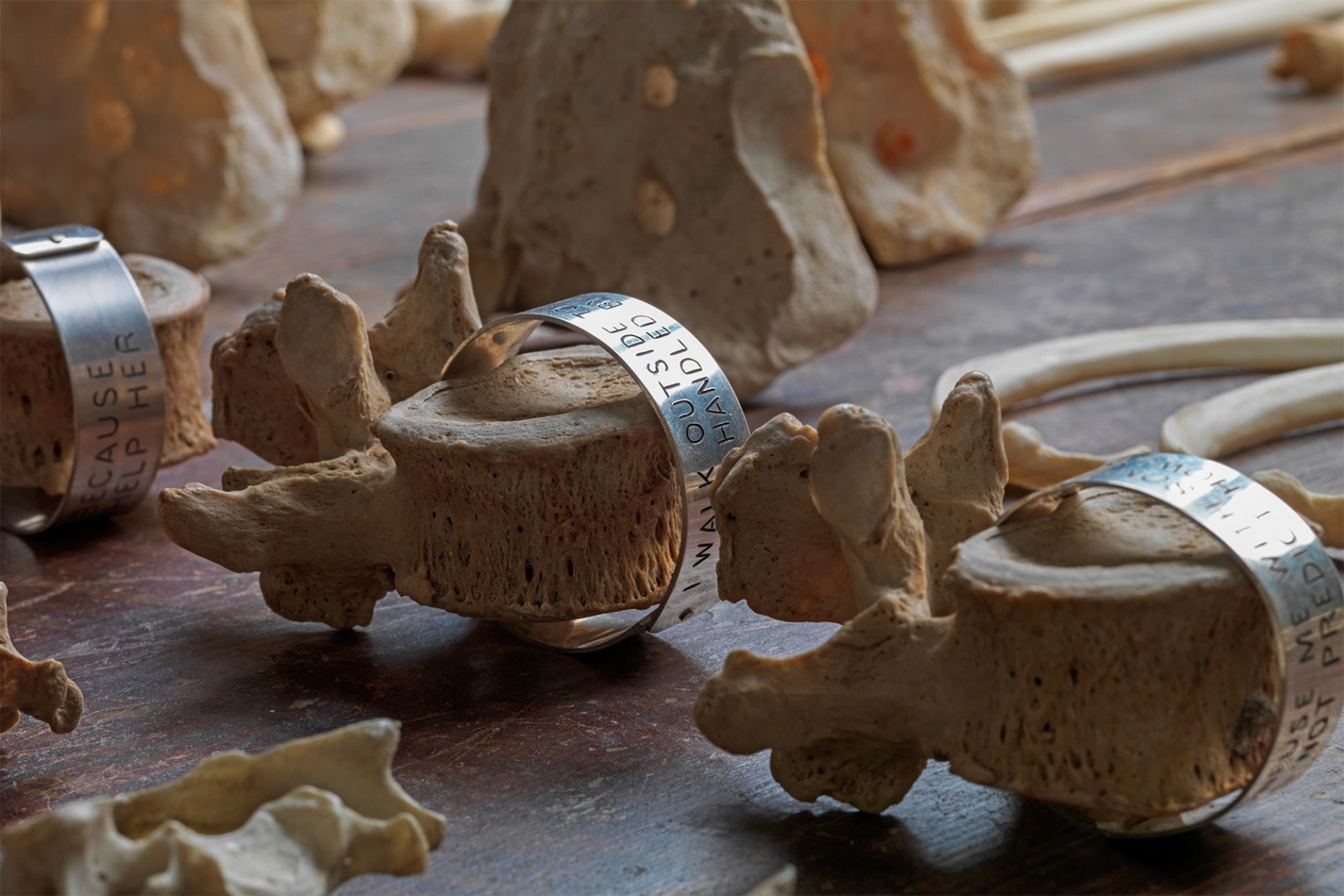 Antikke dødssynder på moderne kunstmuseer</br>Amerikanske Jenny Holzer kan desuden opleves på Bispetorv i Aarhus, hvor hun udstiller lysinstallationen For Aarhus indtil d. 3. marts.</br>Foto: Ken Adlard