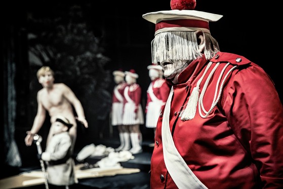 Folket og eliten</br>Ole Thestrup spiller Jeronimus; faren til Erasmus Montanus' forlovede Lisbed.</br>Foto: PR-foto / Aarhus Teater - Emilia Therese