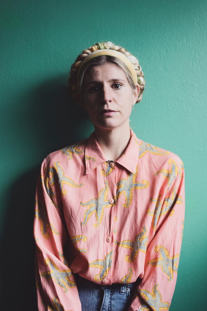 Dagbog fra det vaklende liv</br>Inden debuten har Selma Rosenfeldt-Olsen bl.a. arbejdet som litterær agent i Leipzig. Det var her, hun hentede en del af inspirationen til sin første roman.</br>Foto: Sofie Amalie Klougart