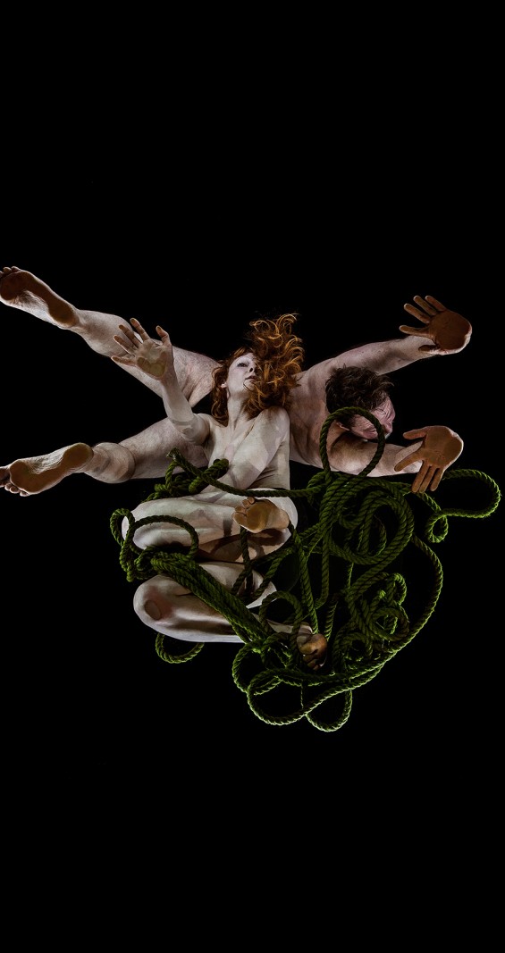 Misundelse indtager Skives gader</br>Inspirationen fra kunsthistorien er tydelig i 'Envy my Beloved', hvor klassiske symboler og kompositioner gentages og fordrejes.</br>Foto: Katja Bjørn