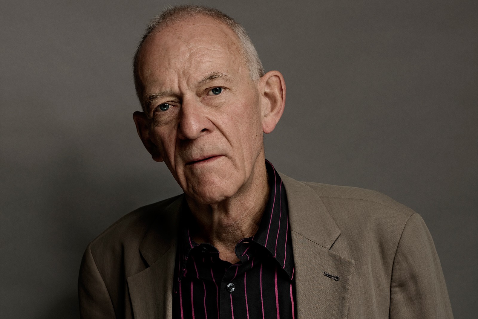 Forfattere på skråplan</br>Henrik Nordbrandt er mest kendt for sine digte, men han har også skrevet børnebøger, krimier og personlige beretninger.</br>Foto: PR-foto / Gyldendal - Robin Skjoldborg