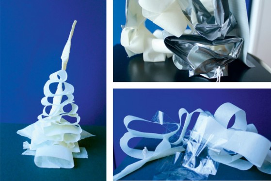 Byg et elefanthus derhjemme</br>Man kan bygge med alle slags tape. Hvis man sætter en af arkitekternes små skalamænd ind, bliver det til en lille arkitekturmodel.</br>Foto: Jens Hemmel