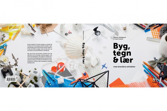 Byg et elefanthus derhjemme</br>Bogen er illustreret med fotografier af arbejdsborde og alt muligt værktøj.</br>Foto: Jens Hemmel