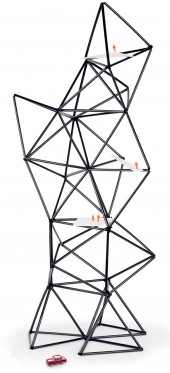 Byg et elefanthus derhjemme</br>Sugerør er et oplagt materiale til tårnhøje konstruktioner.</br>Foto: Jens Hemmel