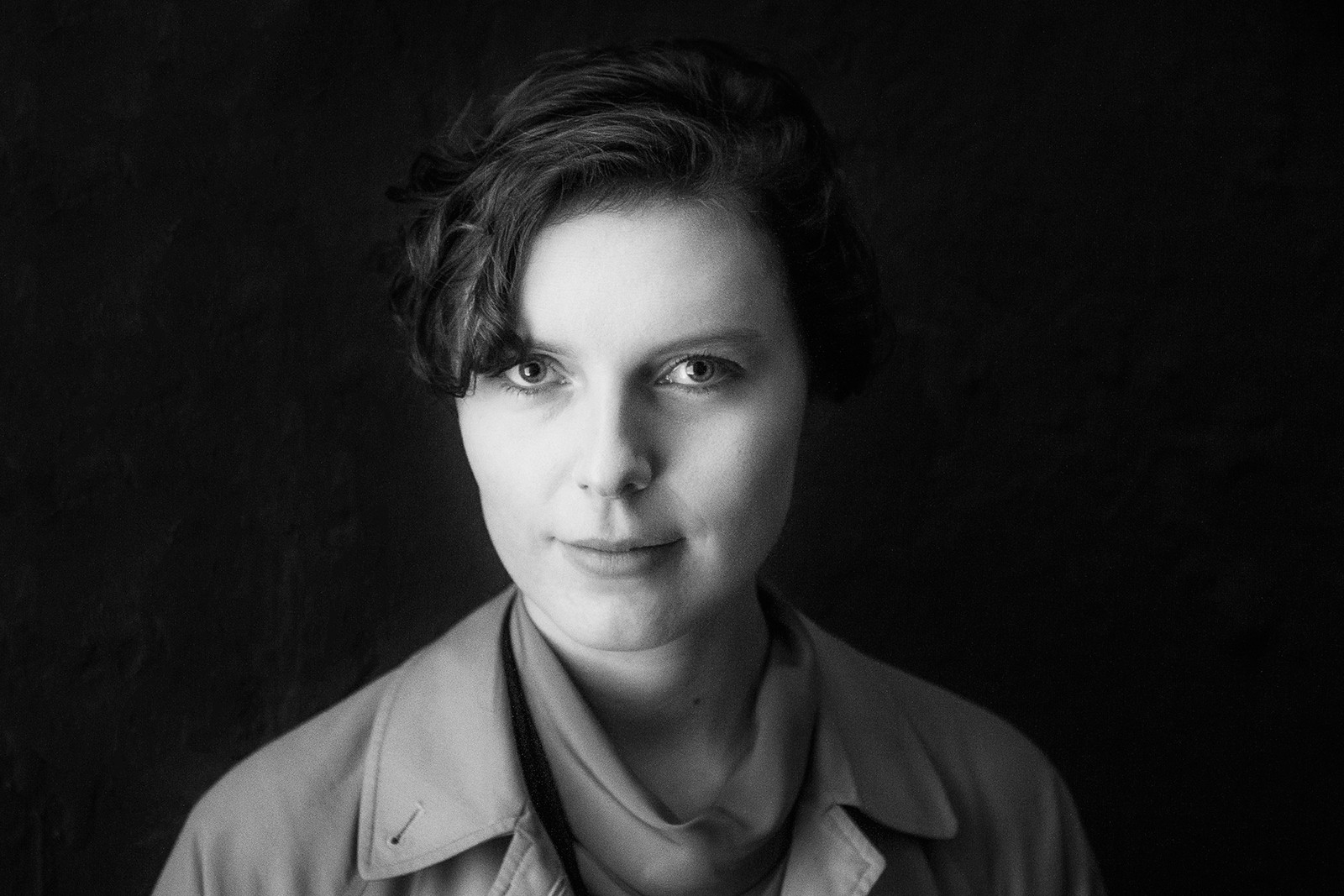 Med følelserne uden på tøjet</br>Graceland er en julebog uden jul. Forfatter Ida Holmegaard skriver om ømhed og bekymring, og katastrofen, der venter lige rundt om hjørnet.</br>Foto: PR-foto / Rosinante & Co - Alexander Lind 