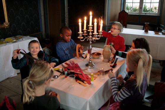 På sporet af julens historie</br>Julehygge kan være alt fra julemiddag til en musetrappe.</br>Foto: Pr-foto / Herregårdsmuseet Gammel Estrup