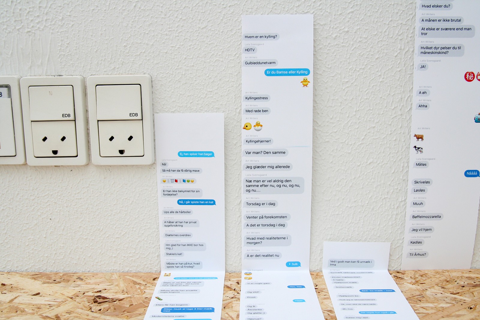 Udstilling på KH7 artspace udforsker sprogets udstrækning og fysik</br>Tanja Nellemann udfordrede de andre kunstnere med hurtig samtale og diskussion over messenger.</br>Foto: Sixten Therkildsen