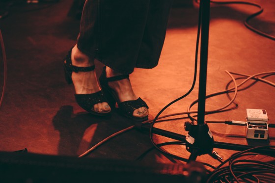 Martha Wainwright: En kvinde, der kender sin plads - på scenen</br>Selvom Martha Wainwright har været mor i en del år er det først nu, at det bliver en udfordring, når hun er på turné.</br>Foto: PR-foto / Fonden Voxhall - Kim Song Sternkopf