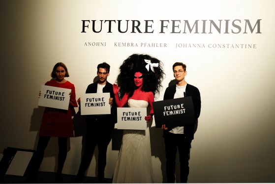 Future Feminism: Når verdenshavene stiger, må vi alle tale højere</br>Ved ankomsten til åbningen på Future Feminism blev alle fotograferet. </br>Foto: Kulturmagasinet Fine Spind