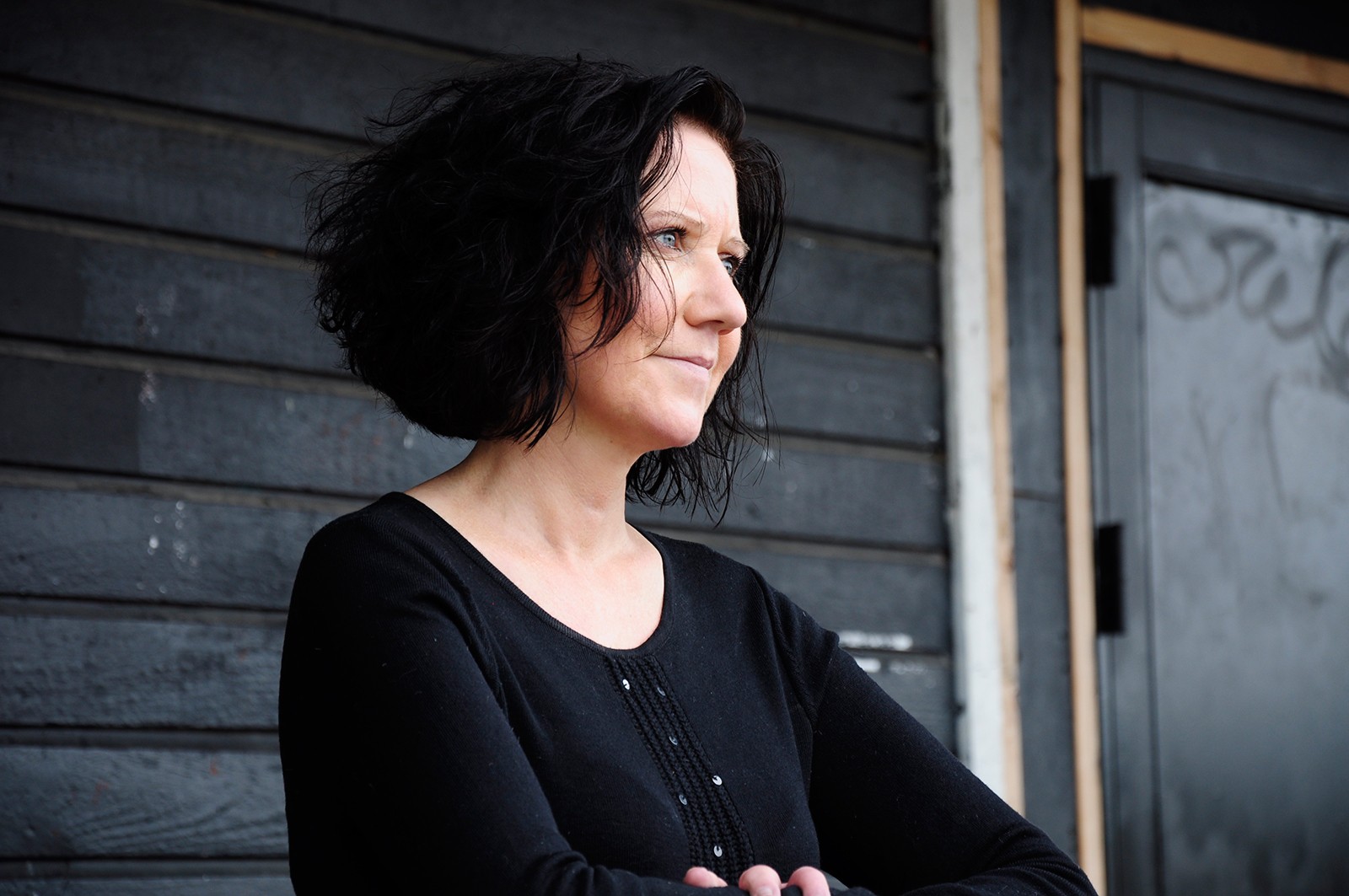 Romandebutant: ”Lad os tale sammen om det, man ikke taler om”</br>Louise Juhl Dalsgaard har fire lyrikudgivelser bag sig, og hun kan nu også kalde sig romanforfatter.</br>Foto: Kulturmagasinet Fine Spind
