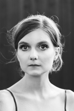 REVERSE international poesifestival på Nørrebro - fire anbefalinger</br>Cecilie Lind er en af de unge forfattere, der læser op i Møllegade.</br>Foto: PR-foto / REVERSE - international poesifestival på Nørrebro - Sofie Amalie Klougart