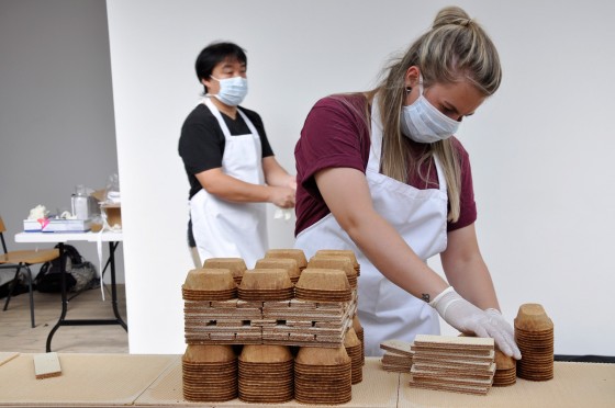 Kinesiske Song Dong bygger Aarhus i kiks og laver kunst om fællesskab</br>For Song Dong betyder samarbejde, at hans tanker og ideer udvikler sig og at nye opstår.</br>Foto: Kulturmagasinet Fine Spind