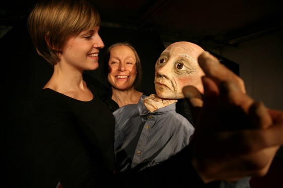 En god dag at dø</br>I Når bladene falder er dansen inspireret af den brasilianske forro.</br>Foto: Pr-foto/ Teater Kimbri
