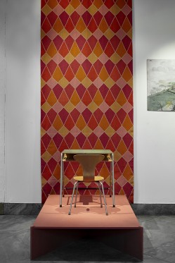 Barnets århundrede er godt designet</br>Stole siger en hel del om, hvordan samfundet opfatter børn.</br>Foto: Pr-foto/ Designmuseum Danmark -  Pernille Klemp