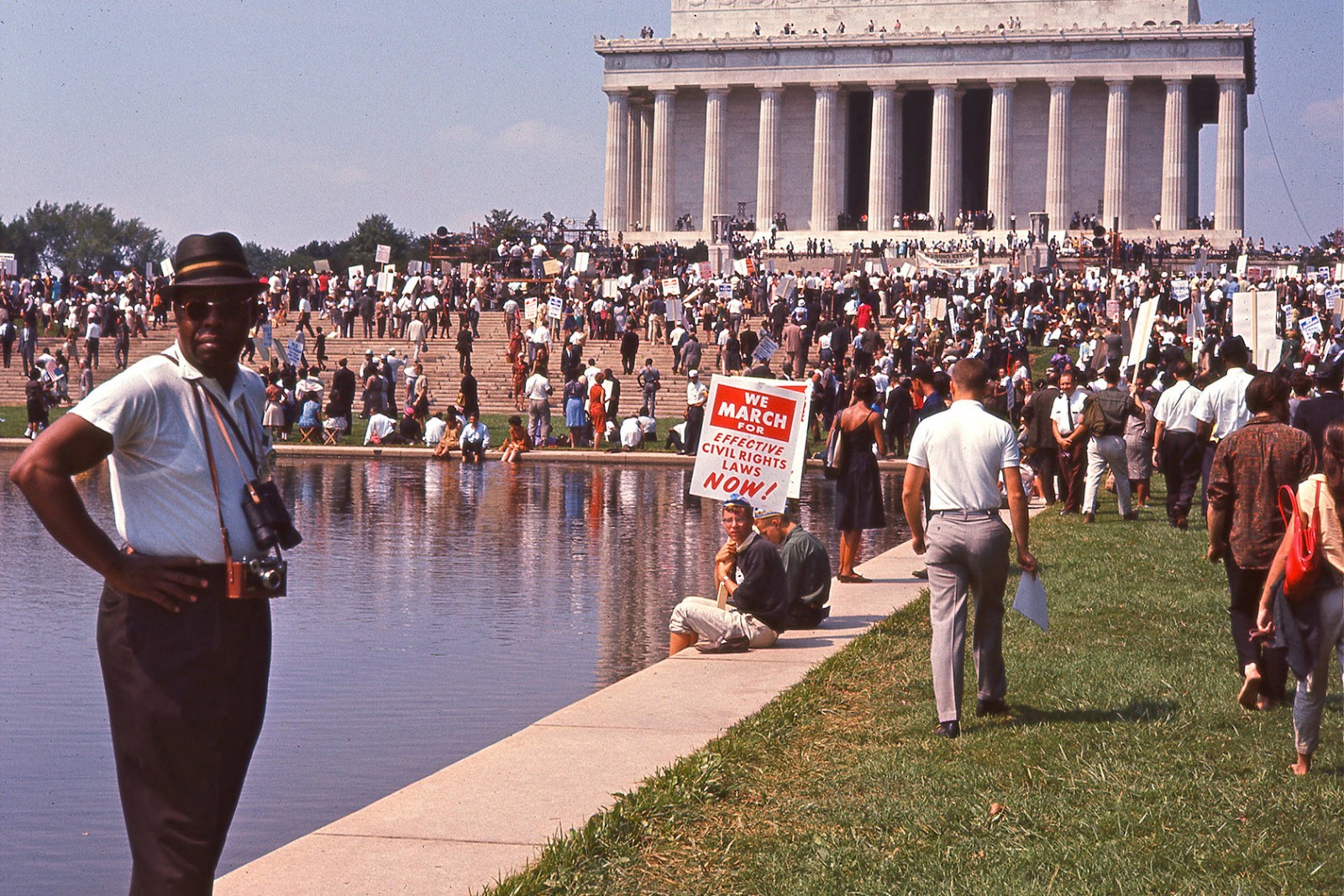 Dokumentarfilmen I Am Not Your Negro er et hypnotiserende pendul af smukke ord og grumme billeder</br>Demonstration foran Lincoln Memorial i Washington.</br>Foto: PR-foto - Øst for Paradis