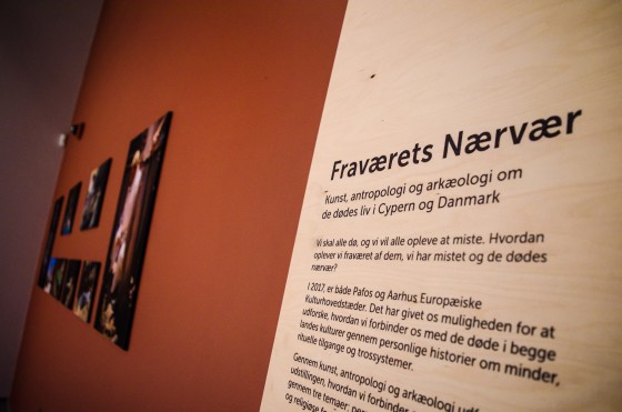 Kunsten fremmaner de dødes nærvær på Moesgaard Museum</br>Fraværets nærver åbner på Moesgaard Museum den 23. september 2017.</br>Foto: Line Beck